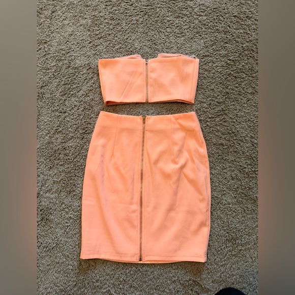 Sabo Skirt Crop Top and Skirt Set - Picture 2 of 4